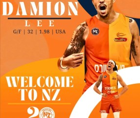 再见NBA！三次膝盖大伤，如何评价达米恩李的生涯？