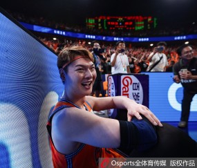 yl23455永利-卢伟：王哲林愿意为球队做任何贡献 信任、团结是夺冠的关键因素