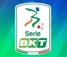 意乙大结局：萨索洛夺冠，比萨直接升级，桑普降入意丙