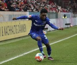 刚提的新车弗林蓬上次长期伤缺为3年前韧带撕裂，他缺席2个月